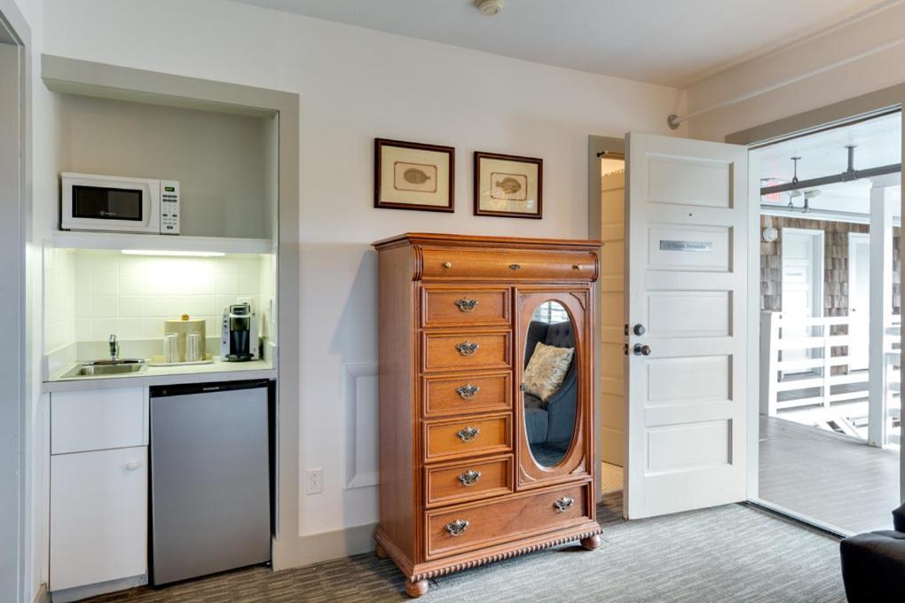 First Colony Inn Нагс-Хед Экстерьер фото