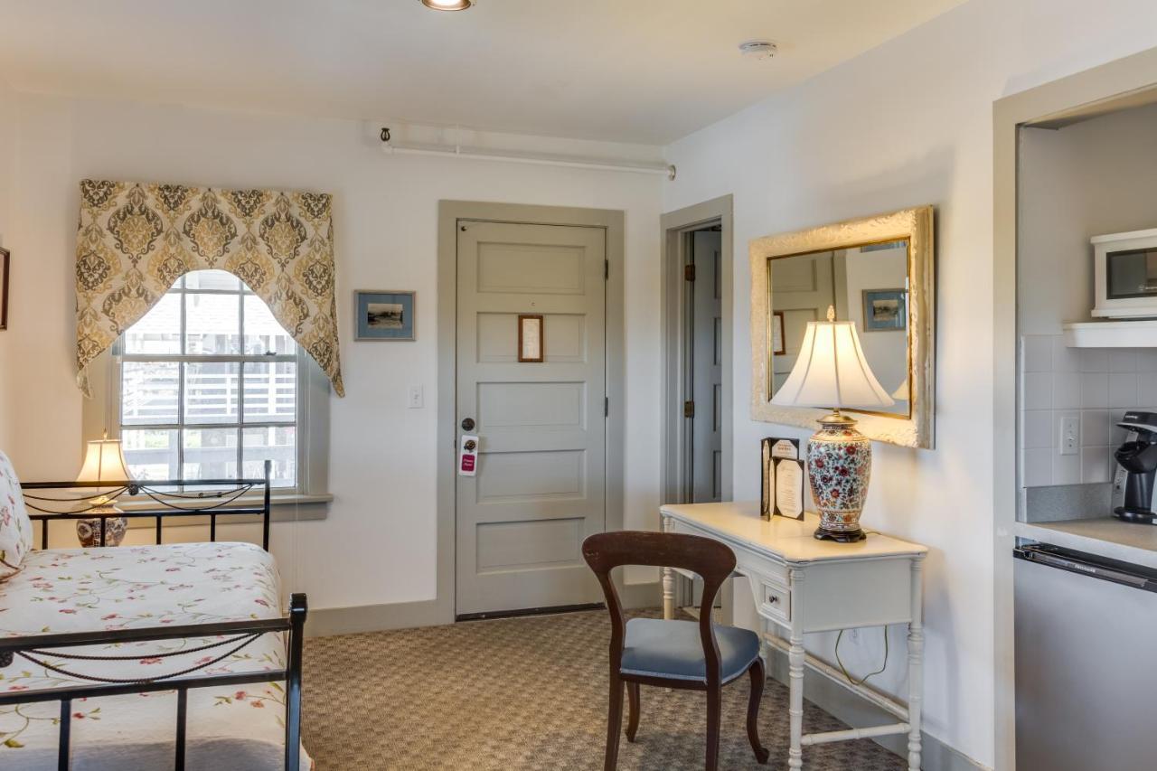 First Colony Inn Нагс-Хед Экстерьер фото