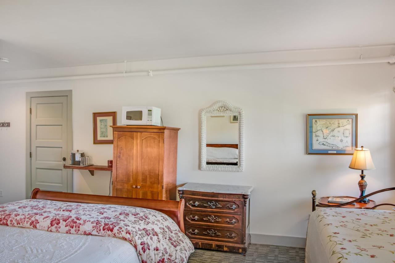 First Colony Inn Нагс-Хед Экстерьер фото